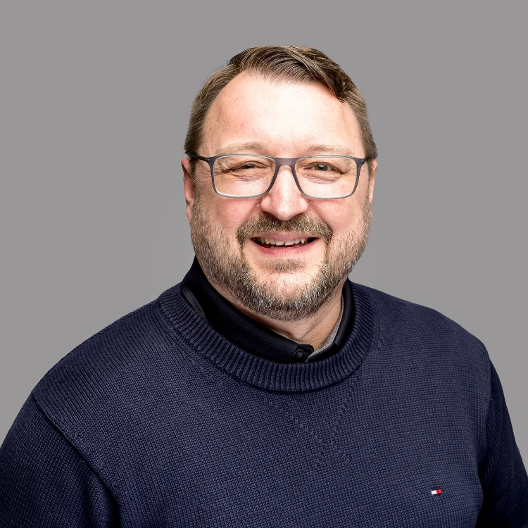 Rob Guy headshot